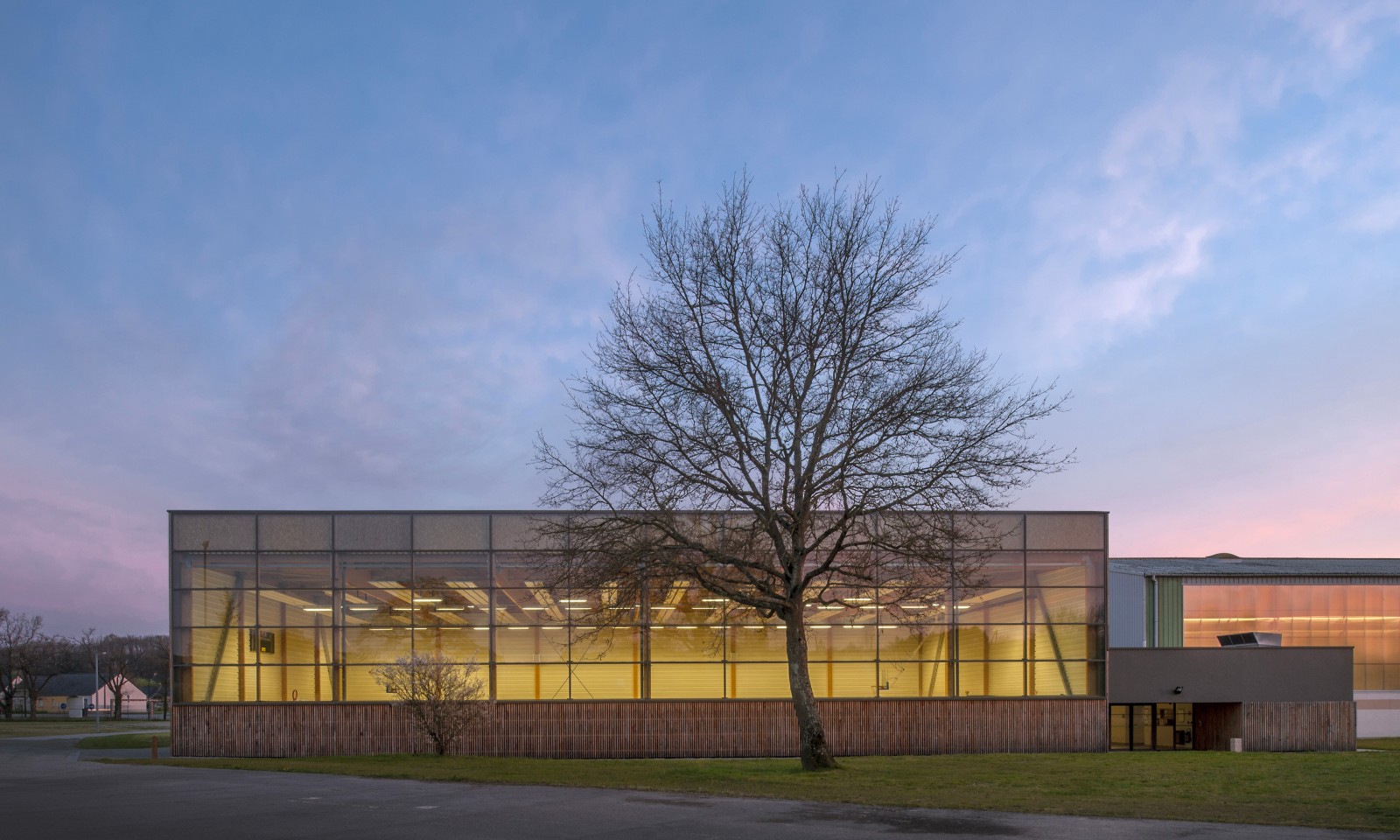 LBLF Architectes - Complexe sportif et polyvalent Petit Mars 85